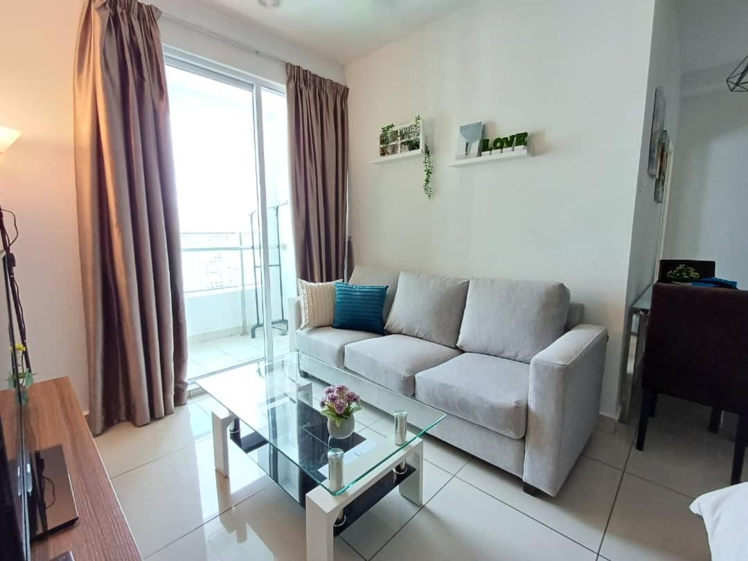 Mansion One Seaview 2Bedroom 2Bathroom Georgetown Gleneagles Penang By Amrayhomes Exteriör bild